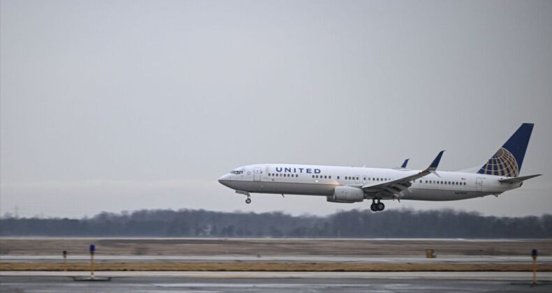 ABD’de hava yolu şirketleri yakıt maliyetleri nedeniyle fiyatları yükseltiyor