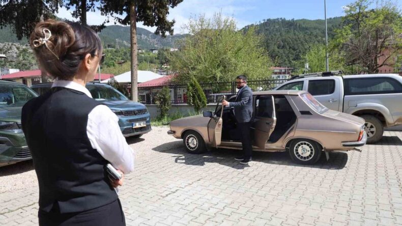 Hakkari’de Gaziye Hediye Edilen Araçla Yürekleri Isıtan Teşekkür