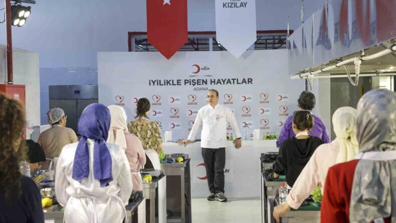 Adana’da Kadınlar Aşçılık Atölyesinde Eğitim Aldı