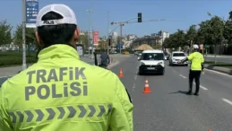 Trafikte 10 Kural Değişti: Yeni Yasaklara Sert Cezalar Uygulanacak!