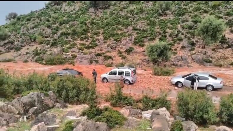 Kozan’da sağanak ve dolu hayatı felç etti