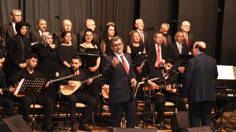 Osmaniye’de Türk Halk Müziği Konseri Yoğun İlgi Gördü