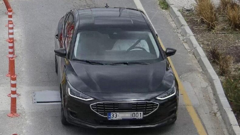 Mersin Belediyesi’nde KHK ile İhraç Olan Şahsa Araç Verildi