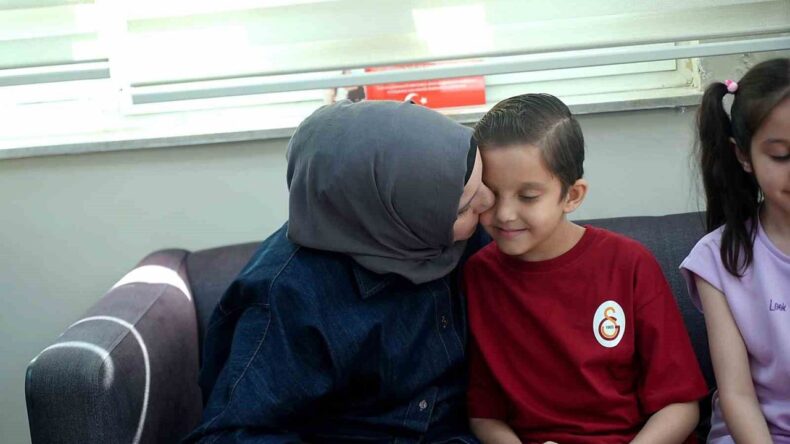 Kızını kaybeden anne, oğluna organ bağışıyla hayat verdi