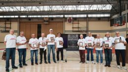 Tarsus Amerikan Koleji, basketbol ve hentbol şampiyonluklarını kutladı