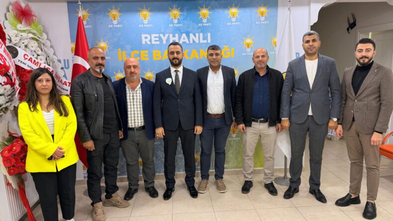REYHANLI AK PARTİ İLÇE BAŞKANI KEMAL DEMİRi`YE ZİYARET