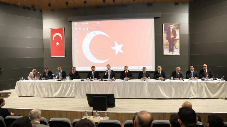 Başkan Kemal Demiri: Reyhanlı’nın Doğalgaz ve Elektrik Sorununu Bakanımıza İlettik