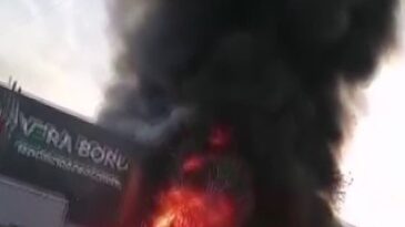 Adana’da Plastik Üretim Tesisinde Yangın Söndürüldü