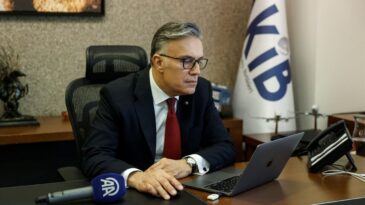 AKİB Genel Sekreteri Mehmet Ali Erkan, AA’nın ‘Yılın Kareleri’ni Oyladı