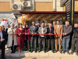 ESİLLA GÜZELLİK SALONU REYHANLI’DA AÇILDI