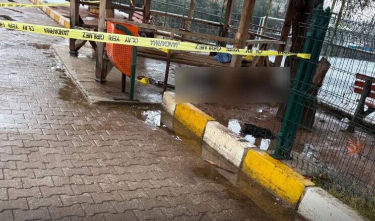 Hassa’da 17 Yaşındaki Genç Okul Bahçesinde İntihar Etti