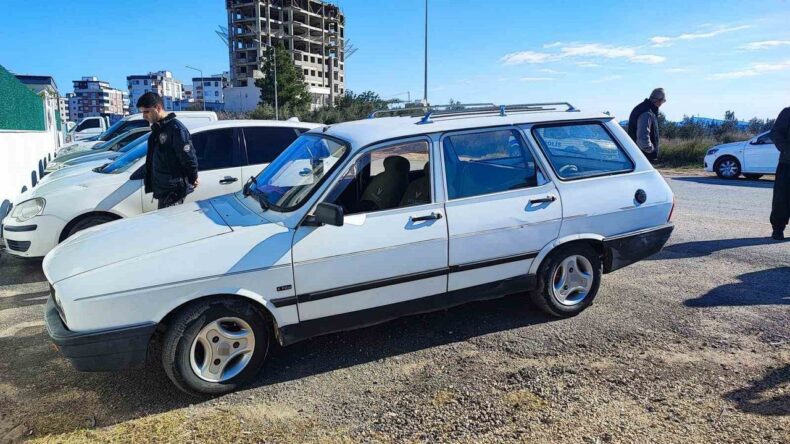 Aynı Otomobil Üç Kez Hırsızların Hedefi Oldu