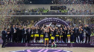 Fenerbahçe Opet, Basketbol Halkbank Kadınlar Türkiye Kupası’nı Kazandı