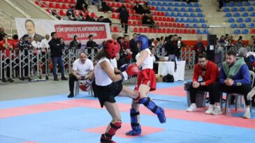 Burdur’da Üniversiteler Ligi Kick Boks Türkiye Şampiyonası Başladı