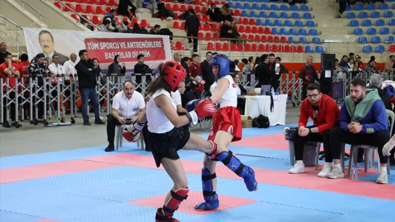 Burdur’da Üniversiteler Ligi Kick Boks Türkiye Şampiyonası Başladı