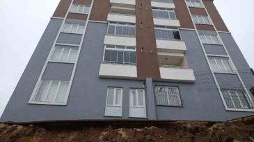 Ev Sahibi Duvar Çökmesini Deprem Zannetmiş