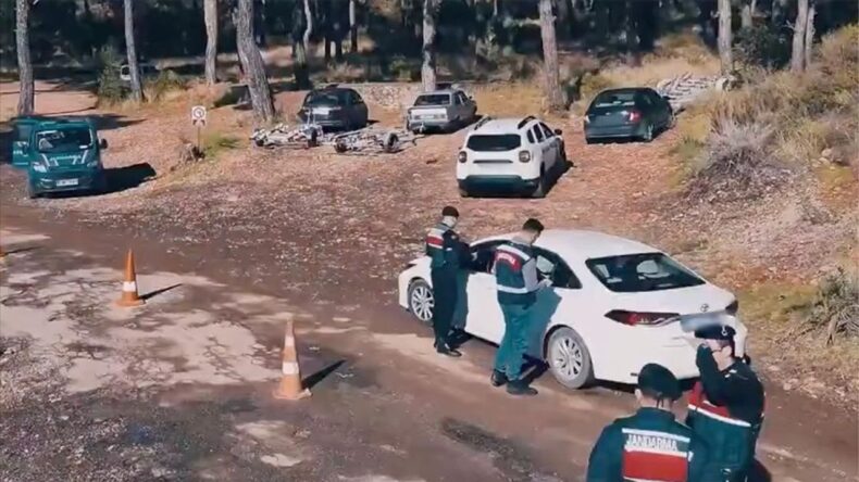 Göçmen Kaçakçılığı Operasyonunda 50 Şüpheli Tutuklandı