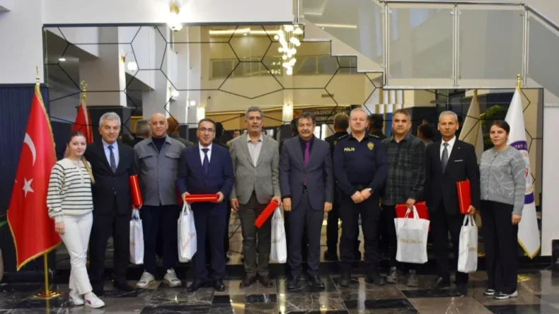 Hatay İl Emniyet Müdürlüğü’nden Emekli Polislere Onur Gecesi