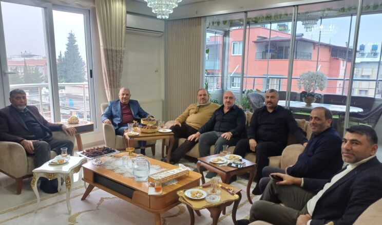 Reyhanlı’da Dost Meclisi: Mehmet Sasunlu’ya Umre Sonrası “Hayırlı Olsun” Ziyareti