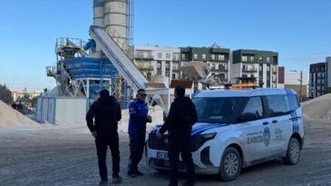 Hatay’da Kanalizasyon Hattına Beton Döken Firmanın Faaliyetleri Durduruldu