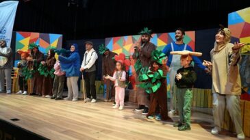 HBB Tiyatrosu Erdemli’de Çocuklarla Buluştu