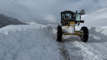 Kahramanmaraş’ta Kar Nedeniyle 137 Mahalleye Ulaşım Sağlanamıyor