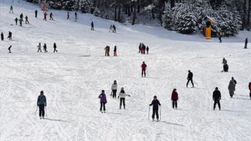 Sarıkamış Kayak Merkezi’nde Kar Kalınlığı 1,5 Metreyi Aştı
