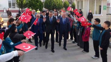 Karne Gününde Duygulandıran Tören: Şehitlerin İsimleri Verilen Okullar Açıldı