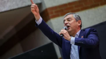 Özel, Hatay’da Açtı Ağzını, Yumdu Gözünü!