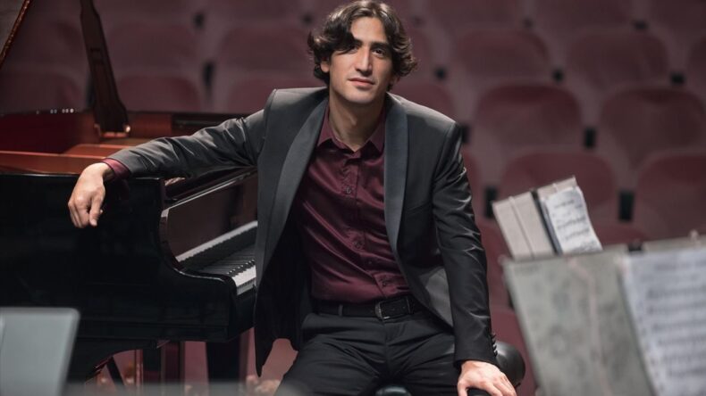 Şef Giuseppe Mengoli ve Piyanist Cem Babacan İDSO DenizBank Konserinde Buluşuyor