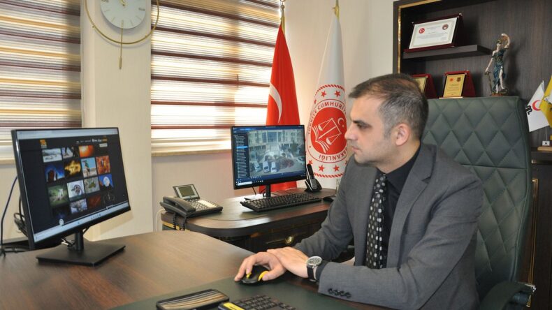 Silifke Cumhuriyet Başsavcısı Ahmet Akyıldız, AA’nın ‘Yılın Kareleri’ Oylamasına Katıldı