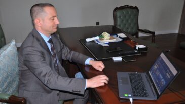 Tarsus Kaymakamı Mehmet Ali Akyüz, AA’nın ‘Yılın Kareleri’ Oylamasına Katıldı