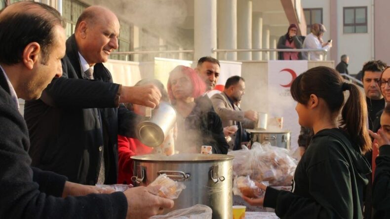 Tarsus’ta Öğrencilerle ‘Devletin Eli Sofranın Bereketi’ Buluşması
