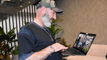 ‘Taşacak Bu Deniz’ Dizisi Müzikleriyle Karadeniz Ezgilerine İlgi Artıyor