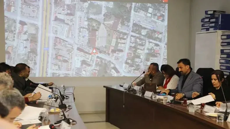 Hatay’da Hasarlı 3 Köprü Trafiğe Kapatıldı!