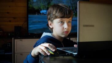 Yeşilay Başkanı Dinç’ten Ebeveynlere Ekran Limiti Uyarısı