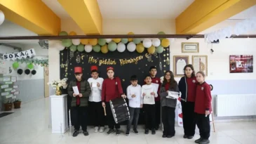 Hatay’da Okul Koridorları Ramazan İçin Süslendi