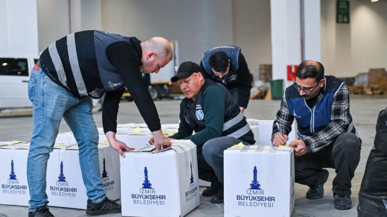 İzmir’den Hatay’a Dayanışma Köprüsü Kuruldu