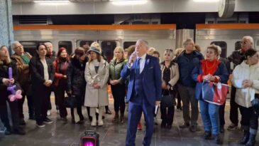 Adana’da 93 Yazar ve Şair Dünya Öykü Günü ile Sevgililer Günü’nü Kutladı