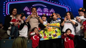 Adana’da Özel İhtiyaçlı Çocuklar Uğur Aslan ile Buluştu