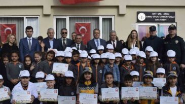 Aksu’da Öğrenciler ‘Sağlık Elçisi’ Belgelerini Aldı