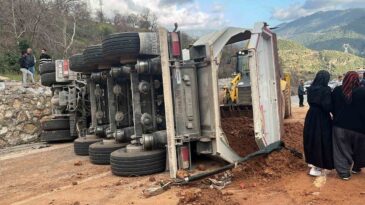 Alanya’da Feci Kaza: 1 Ölü, Tır Şoförü Tutuklandı
