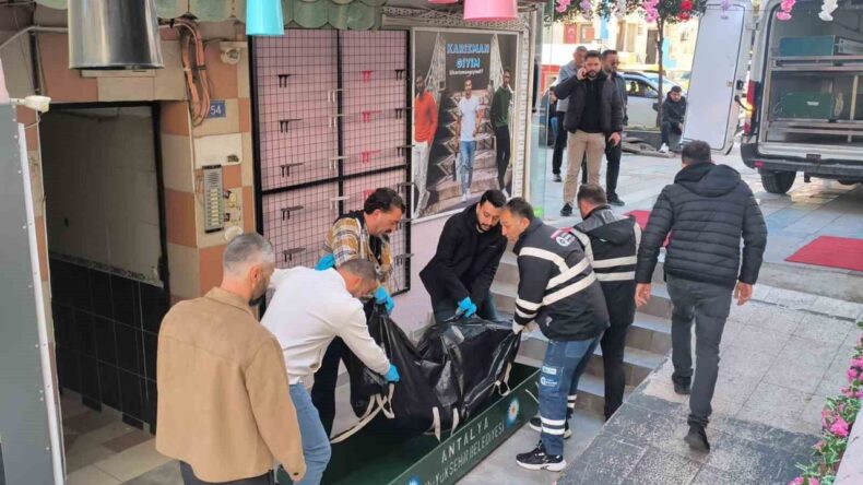 Antalya’da Katil Zanlısı Saklandığı Adreste Yakalandı