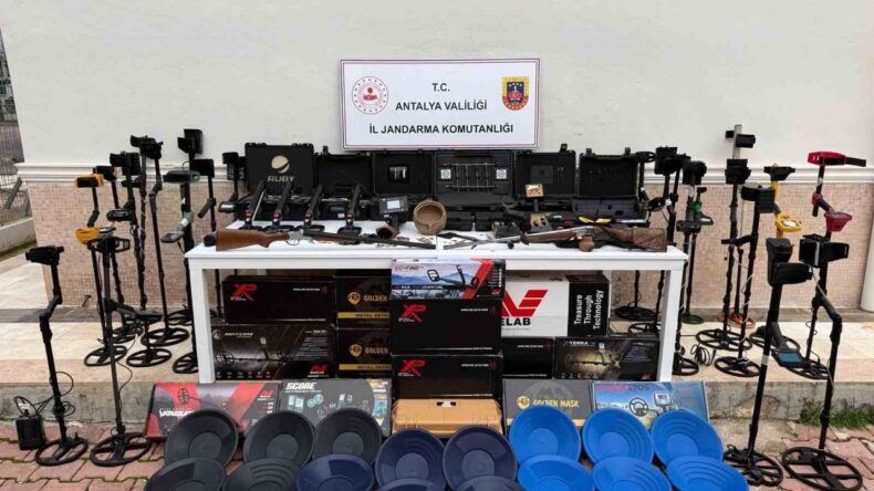Antalya’da Tarihi Eser Operasyonu: Milyonluk Dedektör ve Sikke Ele Geçirildi