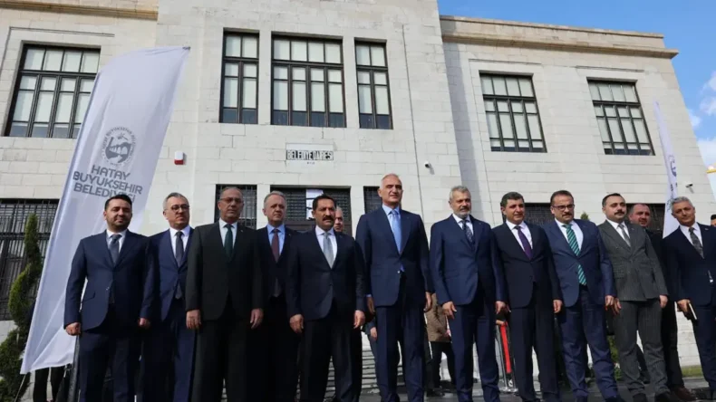 Bakan Ersoy Hatay’da Önemli Açıklamalarda Bulundu!
