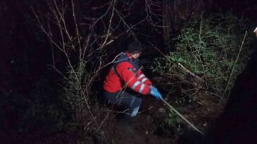 Dereye Uçan Operatörü Kurtaran İtfaiye Personeli Oksijen Zehirlenmesi Geçirdi