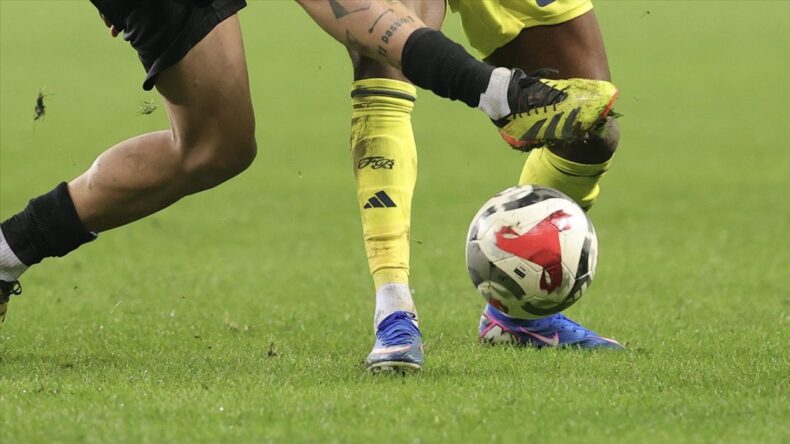 Futbolda Ara Transfer Dönemi Yarın Sona Eriyor