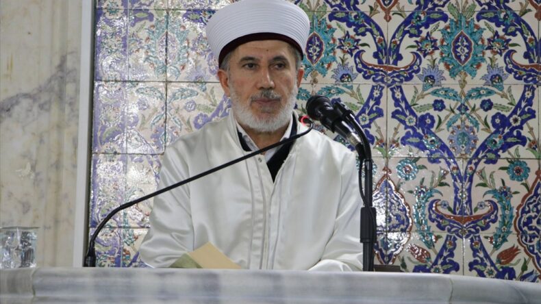 Gaziantep ve Çevre İllerde İlk Teravih Namazı Kılındı