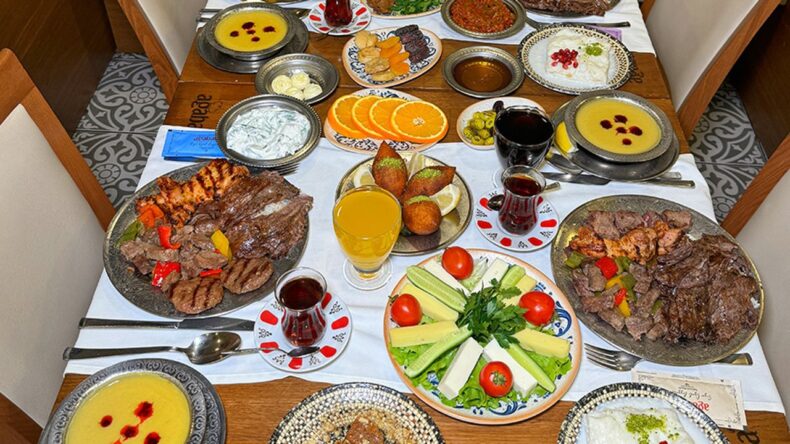 Hatay’da İftar Fiyatları Cep Yakacak! İşte İftar Menüsü Fiyatları
