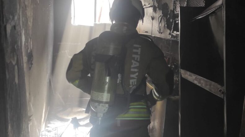 İskenderun’da Müstakil Evde Yangın Çıktı